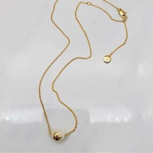 Tory Burch Pearl Gold Necklace with Elegant Design